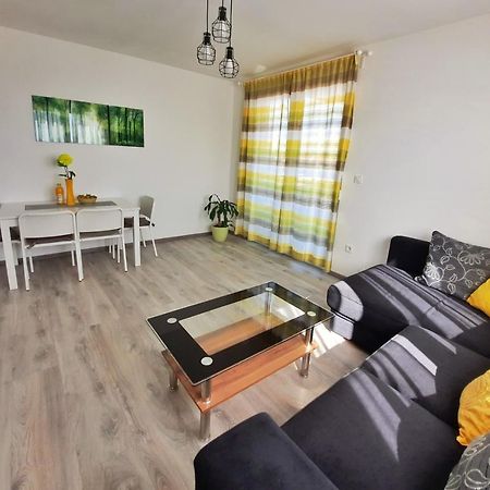 Apartment Mrvica Near The Zagreb Airport Velika Gorica Exterior foto