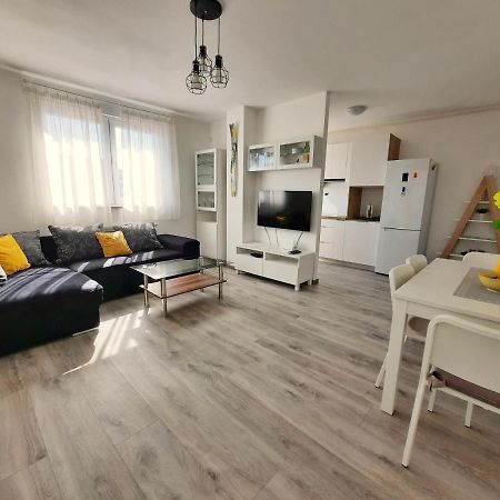 Apartment Mrvica Near The Zagreb Airport Velika Gorica Exterior foto