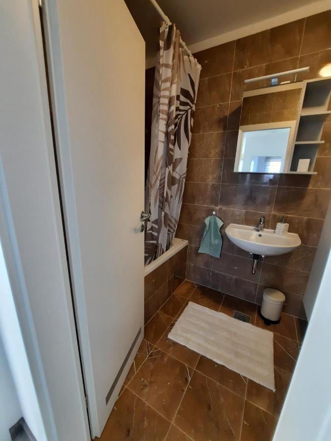 Apartment Mrvica Near The Zagreb Airport Velika Gorica Exterior foto