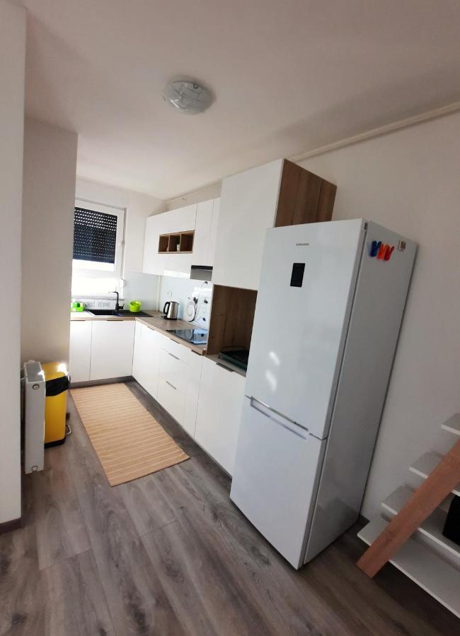 Apartment Mrvica Near The Zagreb Airport Velika Gorica Exterior foto